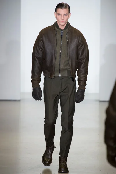 Look 26